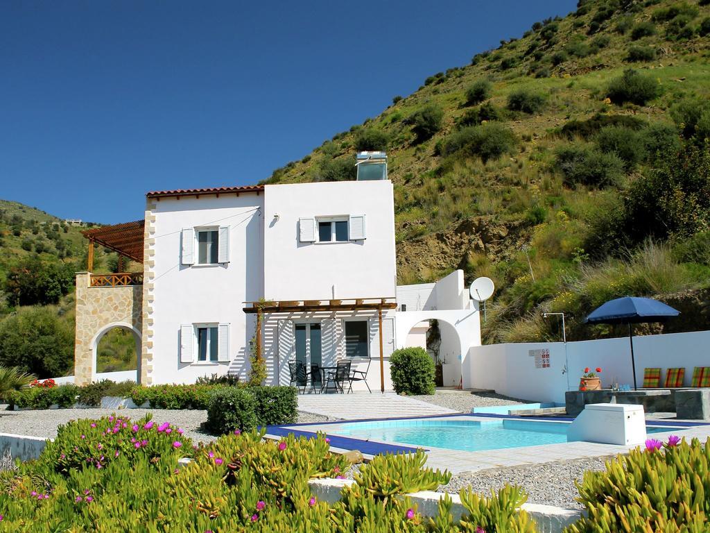 Beautiful Villa In Agia Galini  Exterior photo